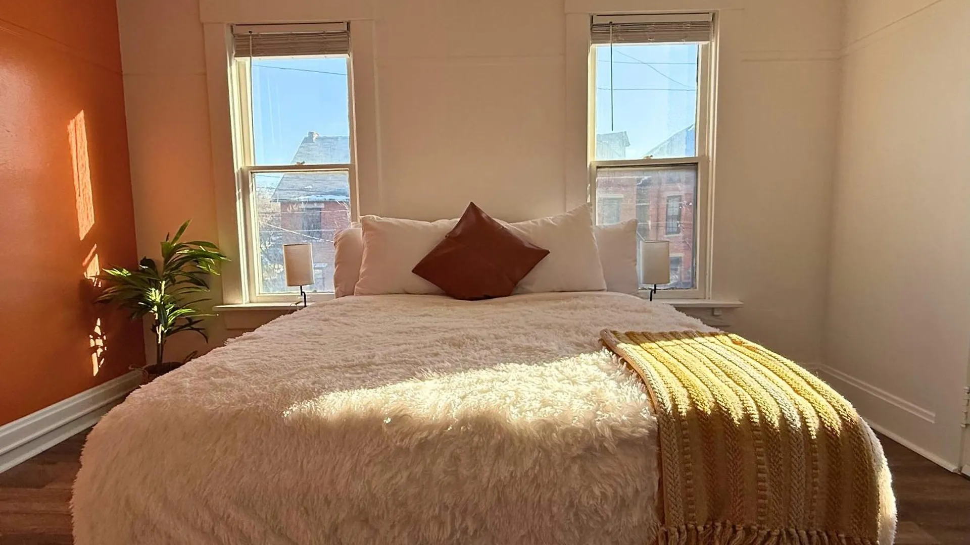 Vila Short North Convention Private Parking Pets Columbus